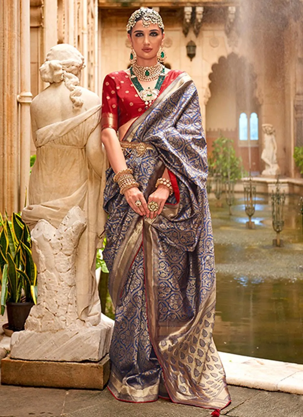 Purple Banarasi Silk Jacquard Weaving Classic Saree